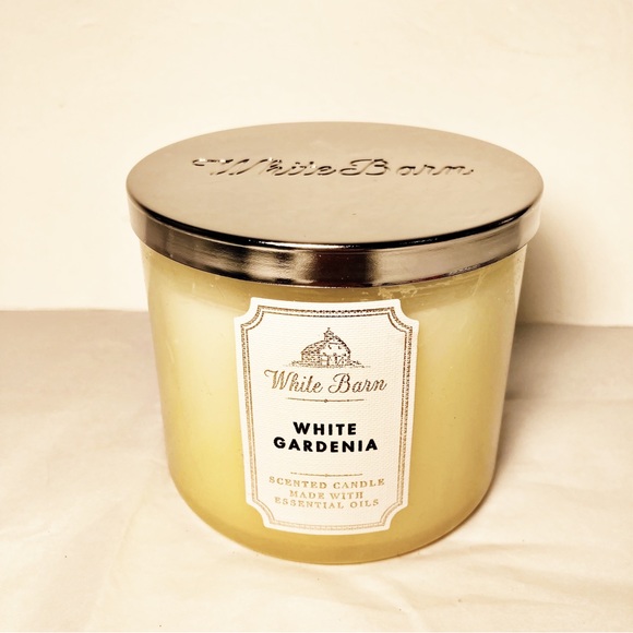 BBW White Barn Retired White Gardenia 3 Wick Candle Essential Oil NEW - Picture 5 of 5